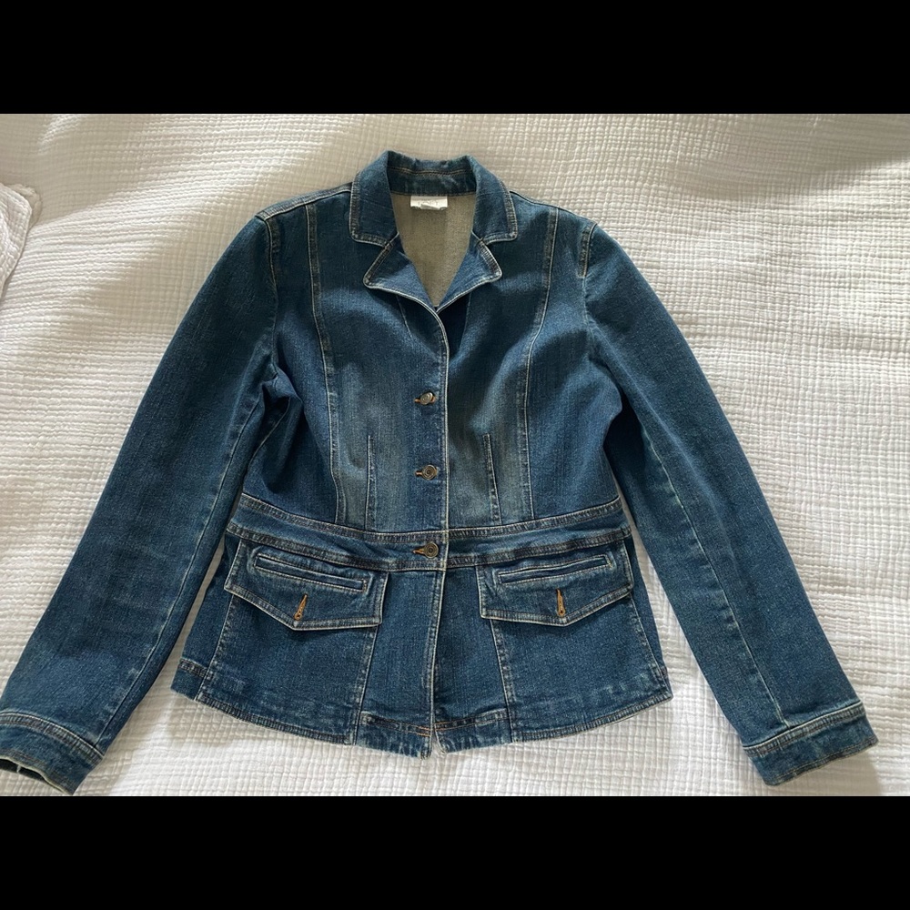 LOFT jean jacket. Womens 14.